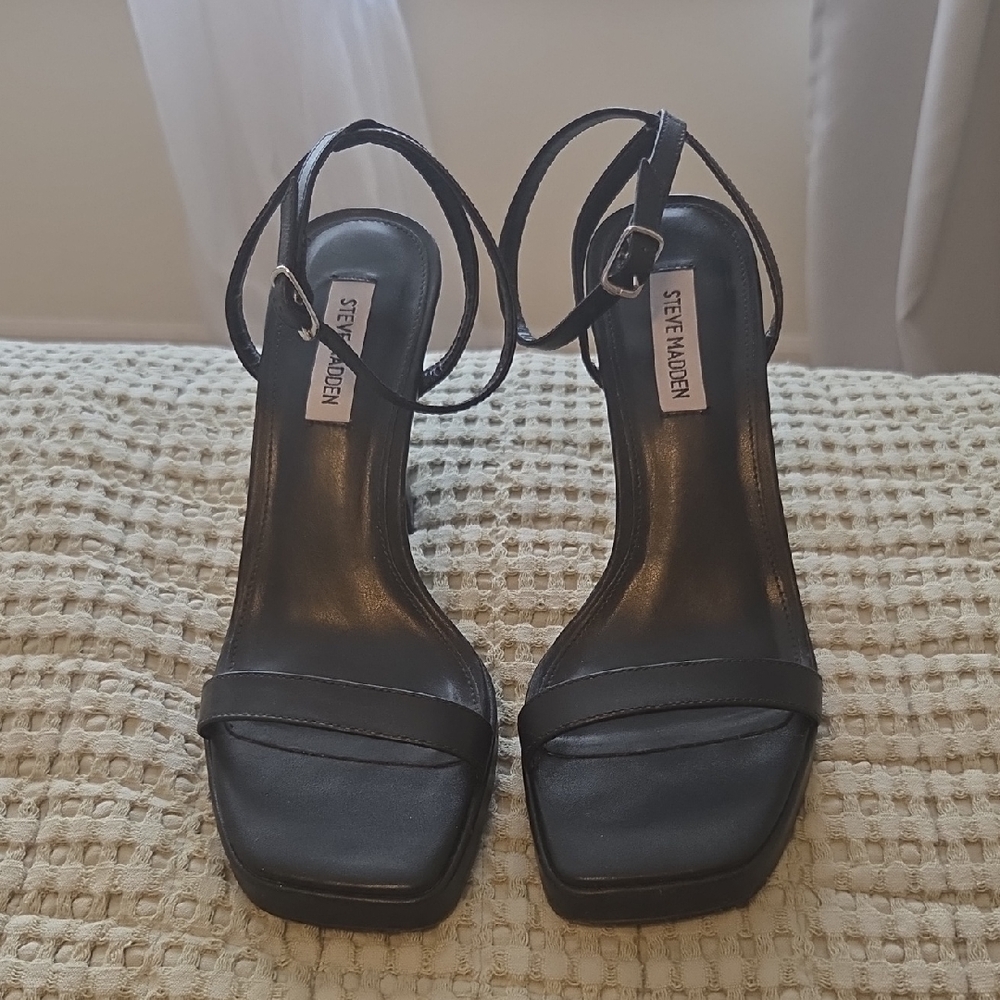 Steve Madden Elegant Black Heels